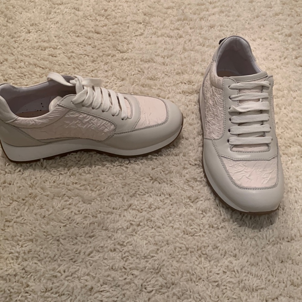 Peserico sneakers in cream leather with fabric detail